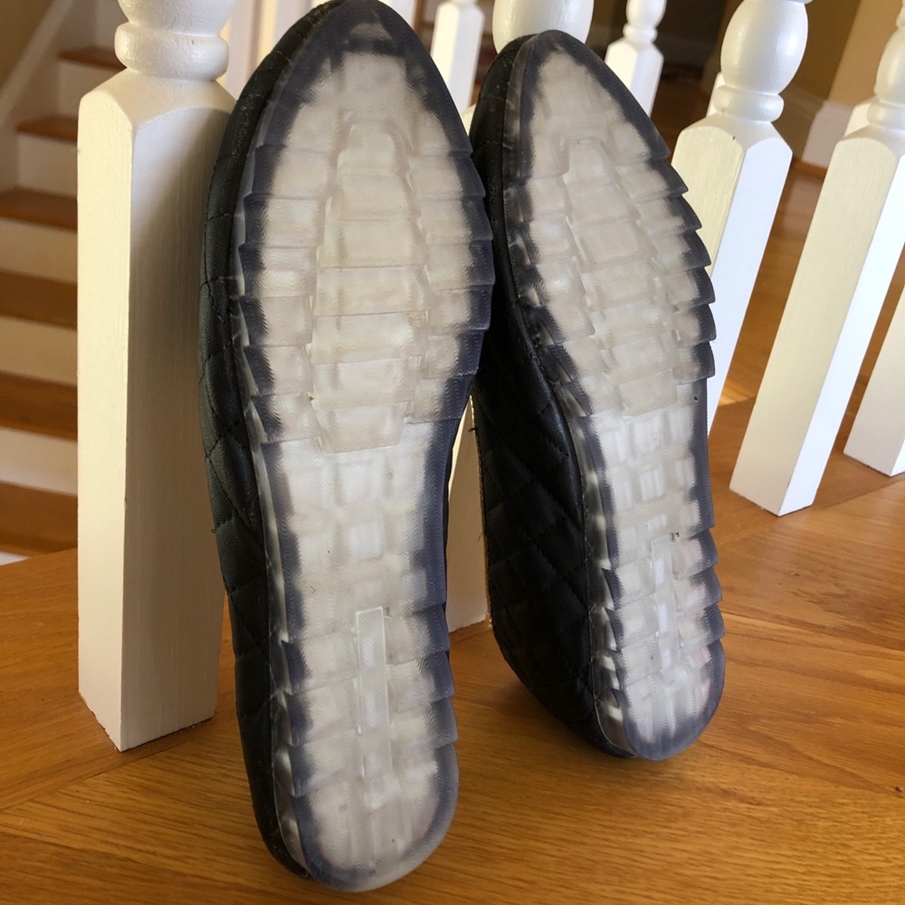 Classy Black and Gold Loafers Size 8 - Picture 3 of 7